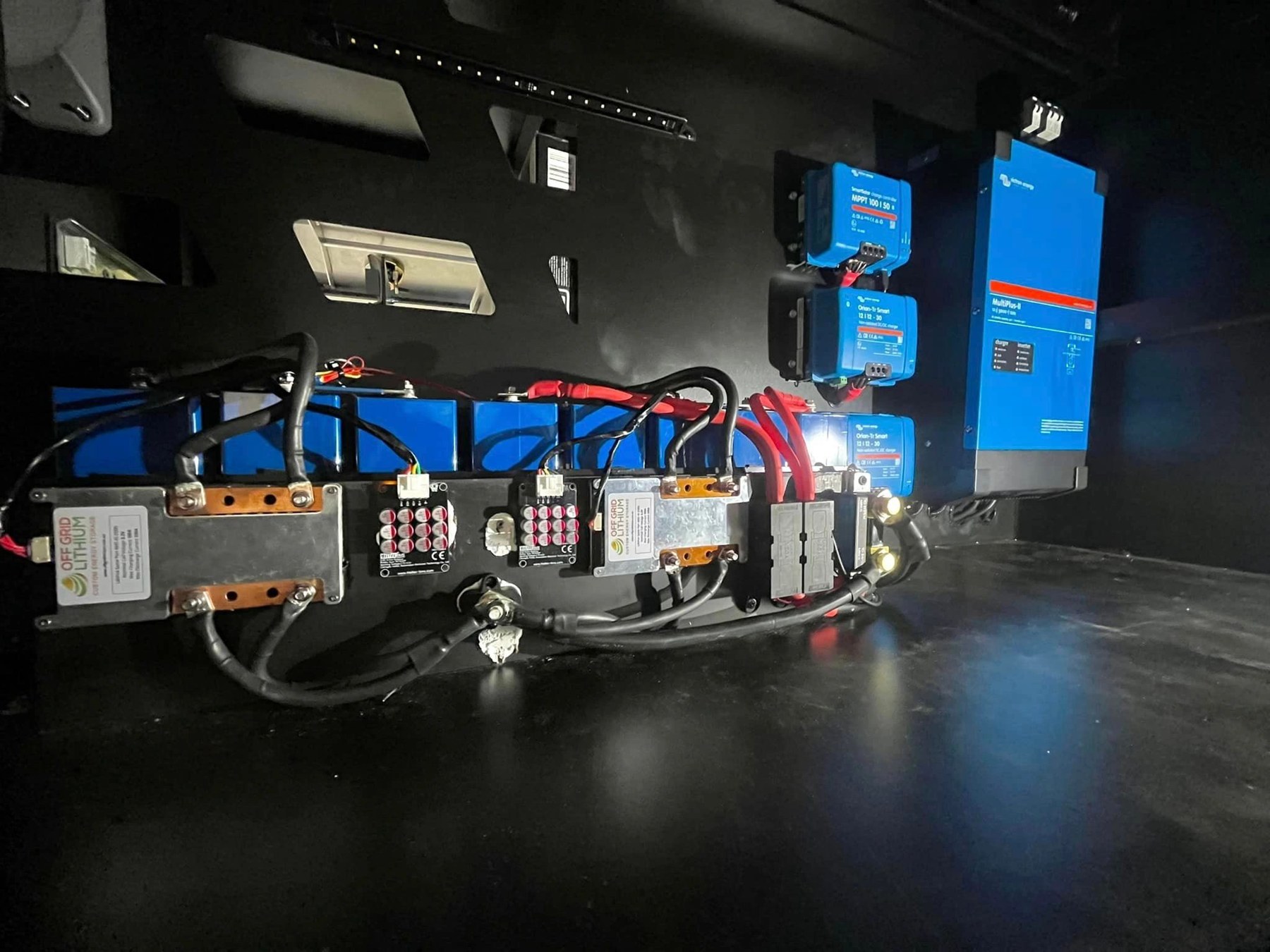 4WD canopy power installation